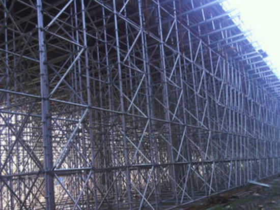 承插式盤(pán)扣腳手架